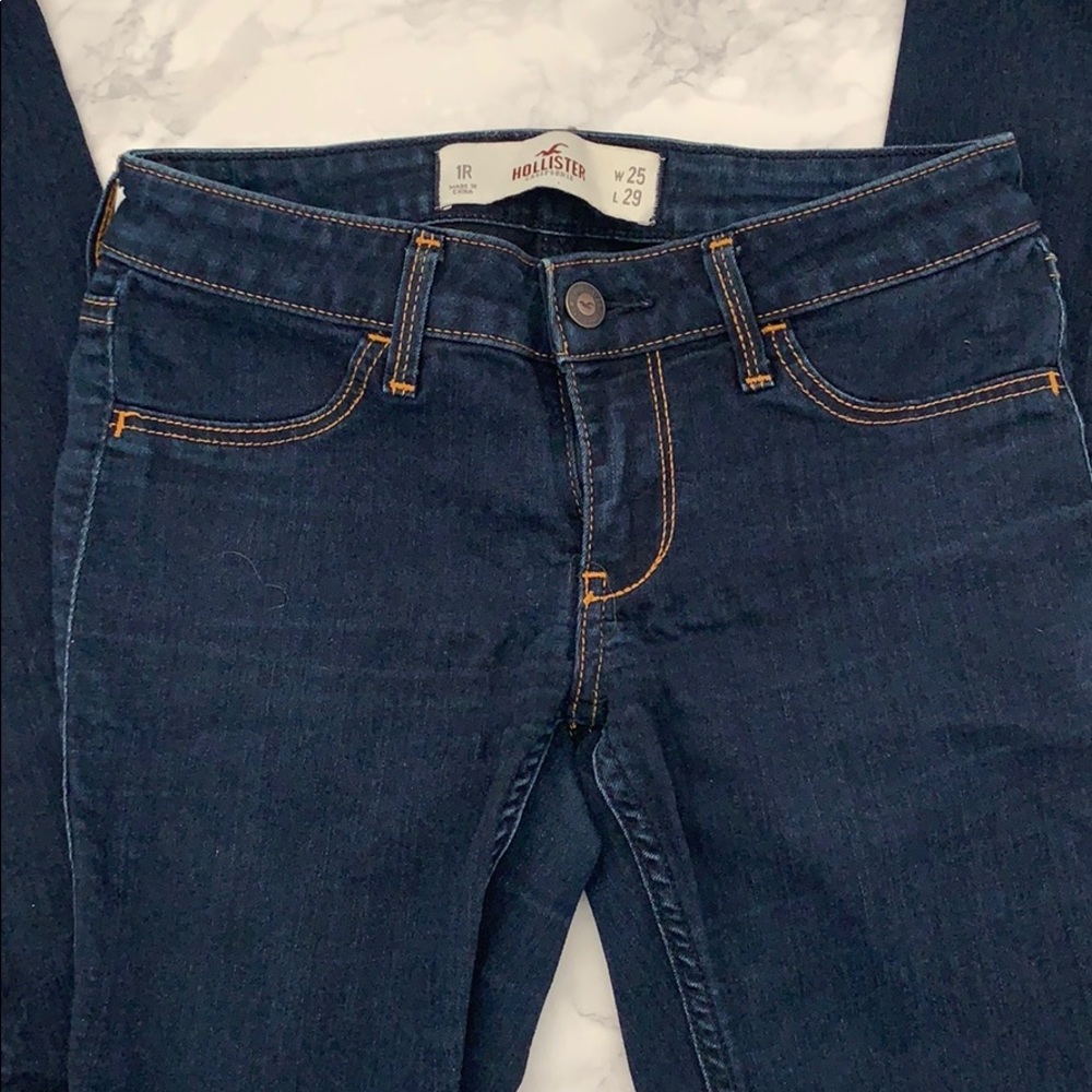 SUPER SKINNY dark blue jeans!